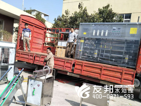 南陽3噸雙級+200桶灌裝設備2.jpg