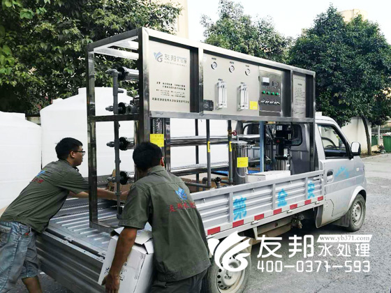 1噸雙級全不銹鋼純凈水設備5.jpg