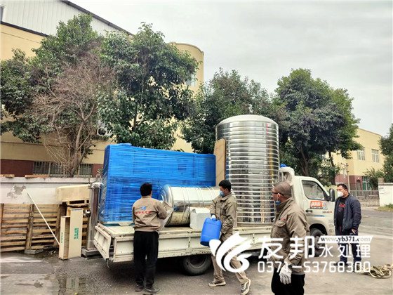 修武冷飲廠2噸單級一體機設備發貨16.jpg