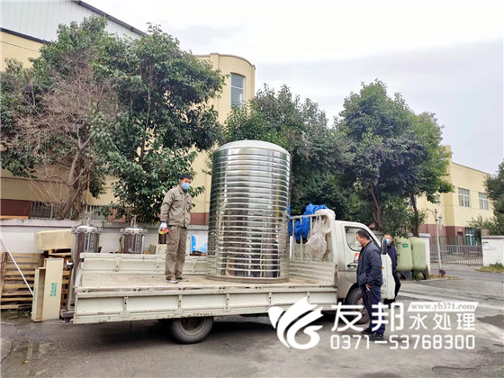 修武冷飲廠2噸單級一體機設備發貨16.jpg